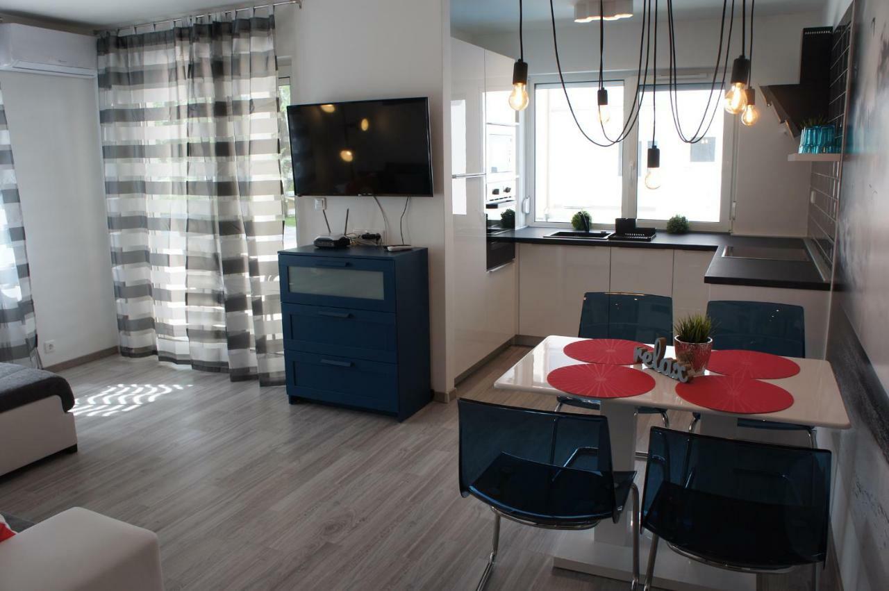 Laguna Apartment